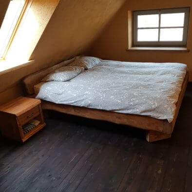 Kaheinimese voodiga tuba